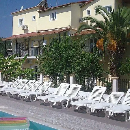 Apollo Penzion Kávos