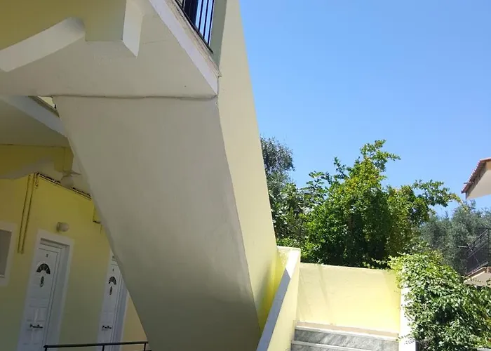 Apollo Πανσιόν